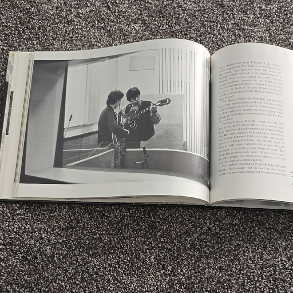 The Rolling Stones: Black and White Blues 1963 Book - Picture 6 of 9